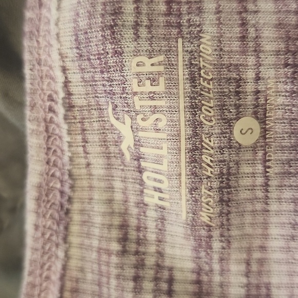 Hollister cropped tank top size small - Picture 3 of 3